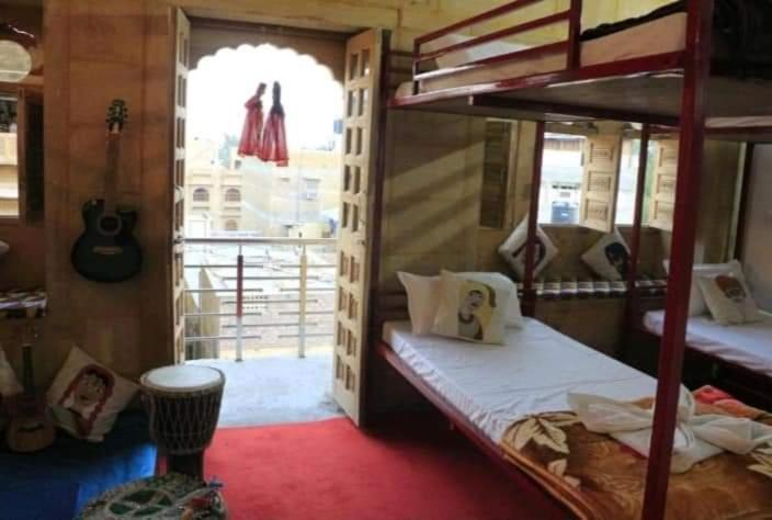 Resting Love Hostel Джайсалмер Экстерьер фото