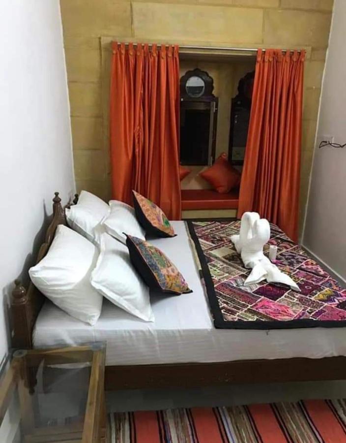Resting Love Hostel Джайсалмер Экстерьер фото