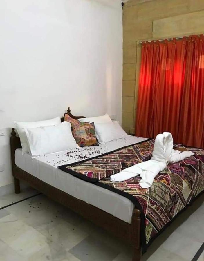 Resting Love Hostel Джайсалмер Экстерьер фото