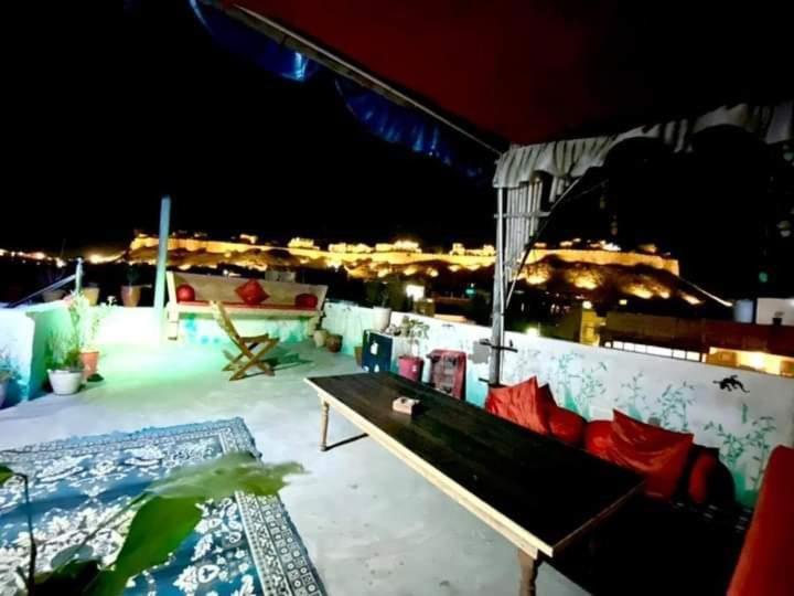 Resting Love Hostel Джайсалмер Экстерьер фото